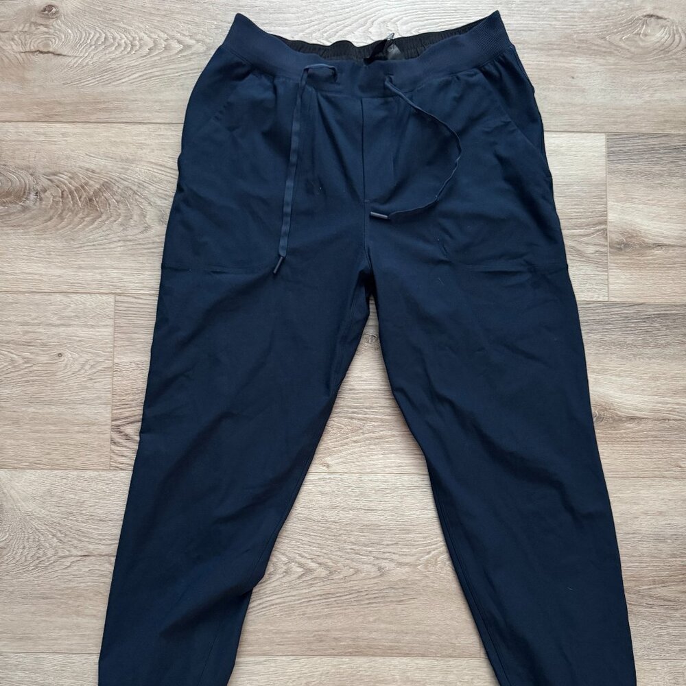 Lululemon Men's jogger